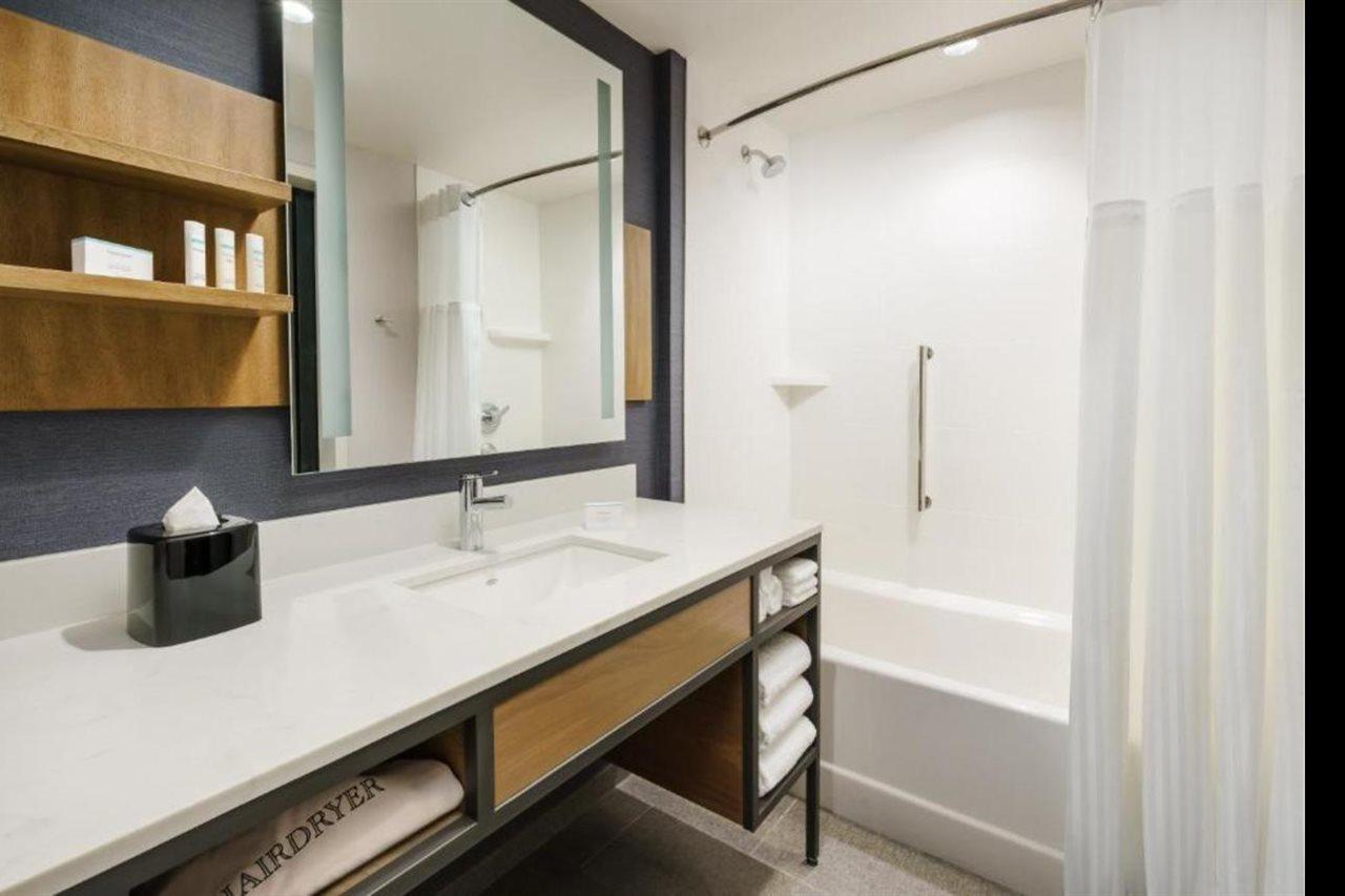 Hotel Hilton Garden 3*